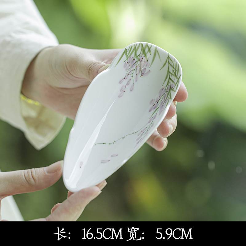 Wisteria tea set detail