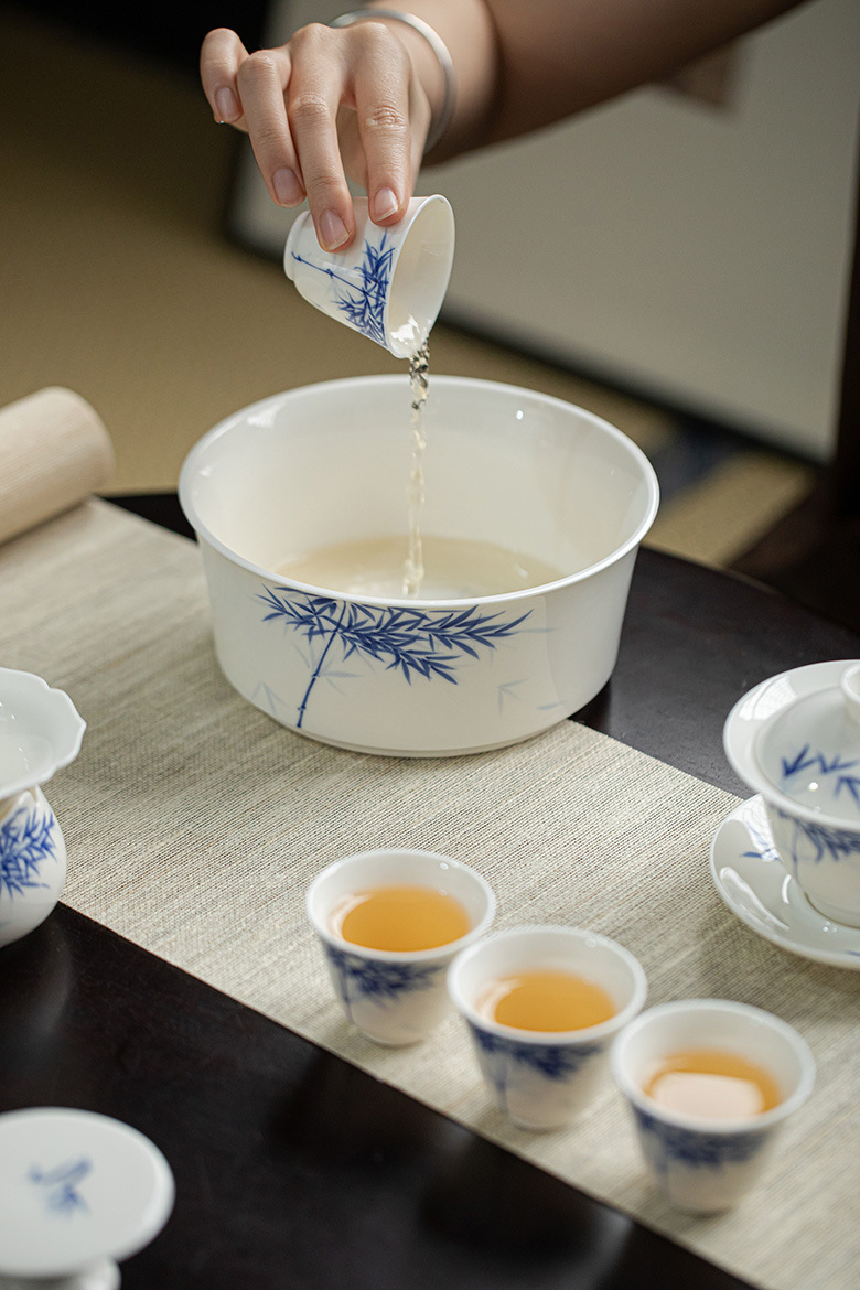 Blue and white bamboo tea set detail