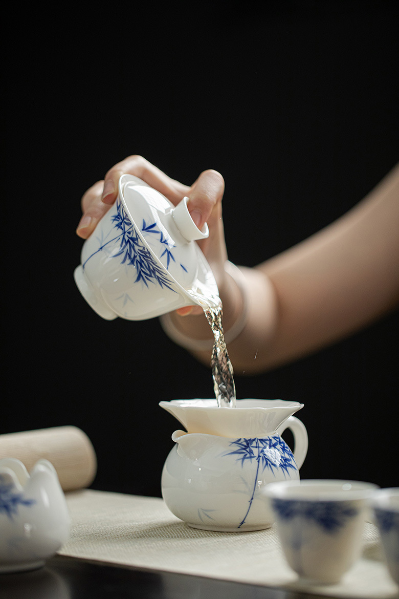 Blue and white bamboo tea set detail