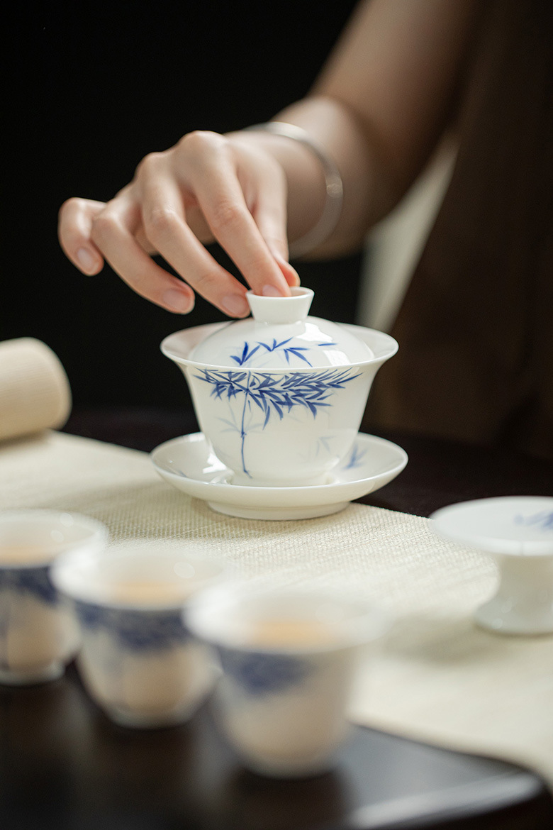 Blue and white bamboo tea set detail